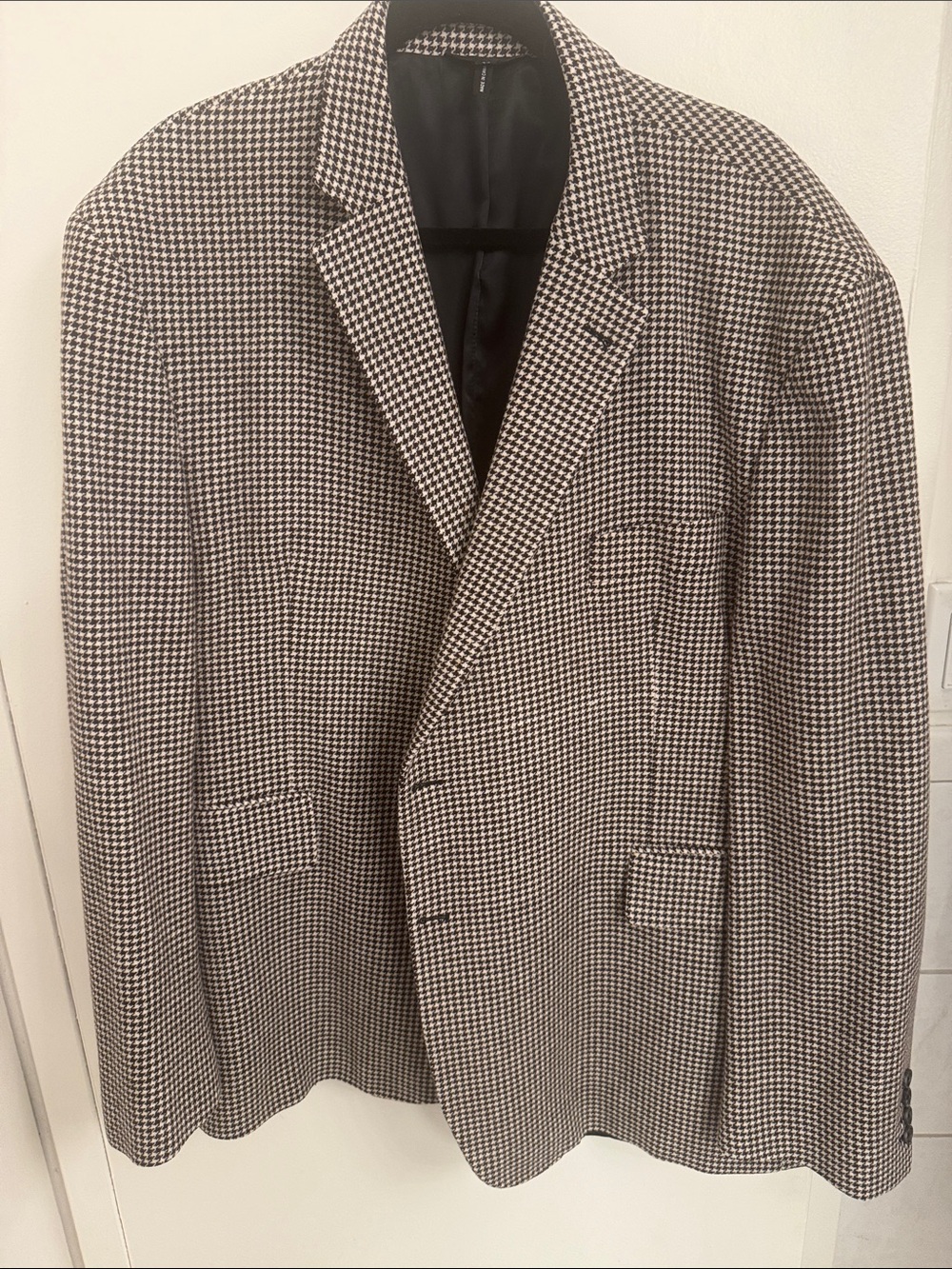 J Peterman Men's Houndstooth Blazer in Black & White
